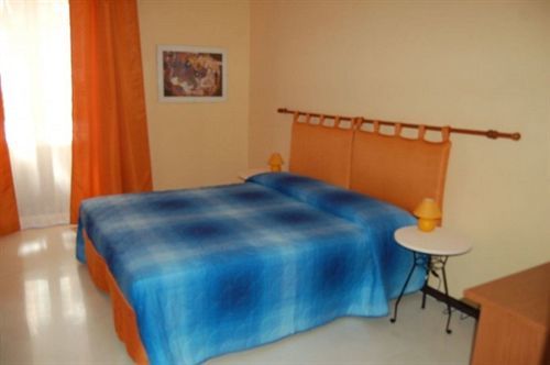 B&B Sunflower Catania Bagian luar foto